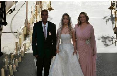 Η πιο λαμπερή νύφη! 