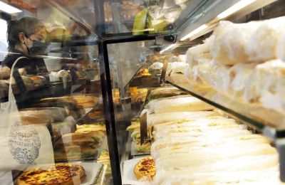 Μεγάλη εξοικονόμηση για τους φοιτητές στη Γαλλία είναι η εφαρμογή του ενός ευρώ για τα γεύματα των φοιτητών.