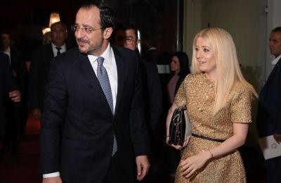 Η σύντομη συνάντησή που είχαν έστρεψε πάνω τους όλα τα βλέμματα 