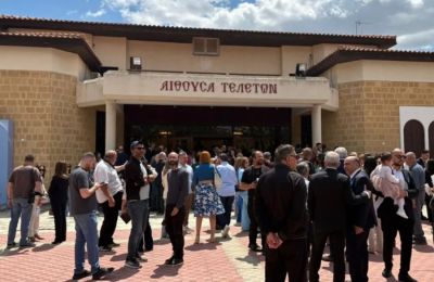 Υποψήφιος βουλευτής, με βίντεο από την Αστυνομική Διεύθυνση Λευκωσίας ενημέρωσε πως προχωρά σε καταγγελία δημοσιογράφου, ο οποίος και του απάντησε