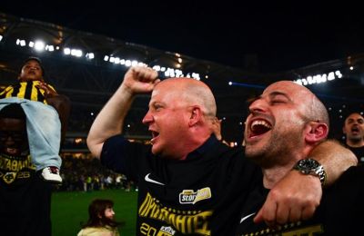 AEK: Η ένταση και οι έξαλλοι πανηγυρισμοί (vid)