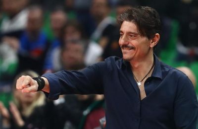 «Πάμε για την πλήρη ανατροπή, όλα τούμπα θα τα κάνουμε»
