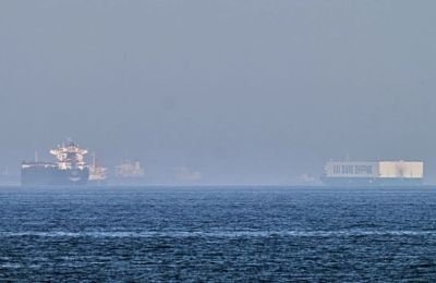 Κίνα: «Να ανοίξουν τα Στενά του Ορμούζ»
