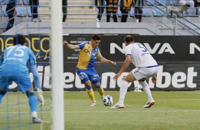 Ο Τσιλιγγίρης φρέναρε τον Asteras AKTOR και η παραμονή πήρε παράταση