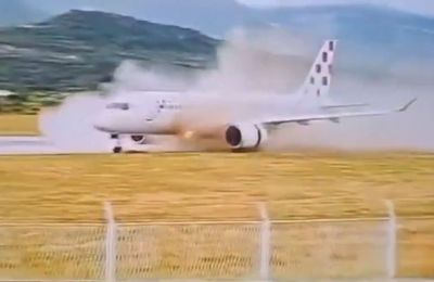 Airbus με 130 επιβάτες «γλιστράει» στον διάδρομο του αεροδρομίου- VID