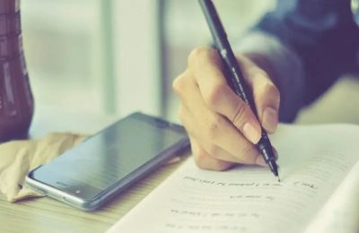 Νέα μελέτη: Γι' αυτό το 90% των ανθρώπων είναι δεξιόχειρες