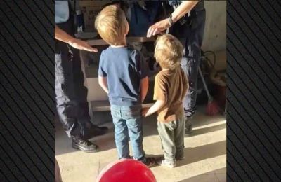 Οι Αρχές εντόπισαν και συνέλαβαν τη μητέρα και τον σύντροφό της - Εξετάζεται υπόθεση  γονικής αρπαγής