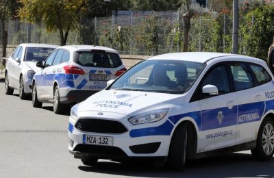 Γερμασόγεια: Αυτοκίνητο αναποδογυρίστηκε στον κυκλικό κόμβο