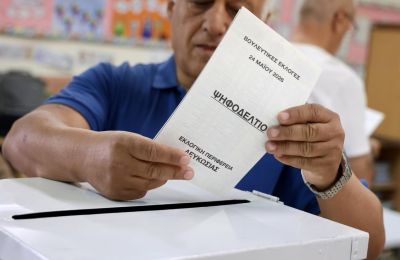 Πόσοι ψηφίζουν, σε πόσα εκλογικά κέντρα, σε ποιες επαρχίες, τα ποσοστά ανδρών και γυναικών...