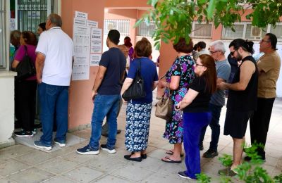 Η Πάφος κατέγραψε υψηλή συμμετοχή και σημαντικές ανακατατάξεις στις βουλευτικές εκλογές.