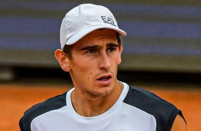 Με Αρνάλντι στον 2ο γύρο ο Τσιτσιπάς στο Roland Garros