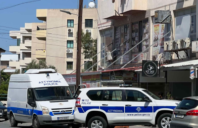 Τρεις αλλοδαποί πήδηξαν από μπαλκόνι για να αποφύγουν τη σύλληψη