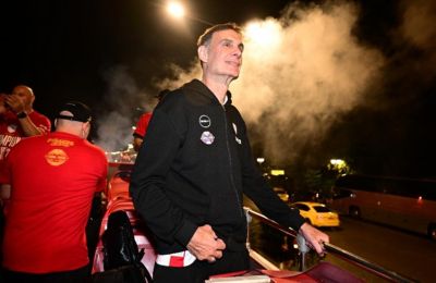 «Αφήσαμε τον εαυτό μας να γίνει λίγο… γελοίος» (vid)