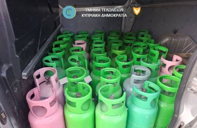 Οι αρχές προχώρησαν σε κατάσχεση των εμπορευμάτων και του οχήματος, ενώ ο οδηγός κατέβαλε €15.000 για εξώδικο συμβιβασμό.