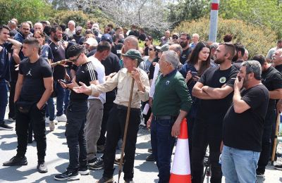 Προειδοποίουν με κλείσιμο αεροδρομίων και λιμανιών 