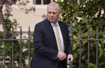 Το βρετανικό Παλάτι φέρεται να είχε ενημερωθεί για το περιεχόμενο ηλεκτρονικής αλληλογραφίας που βρίσκεται στο επίκεντρο των ερευνών γύρω από τον Άντριου.