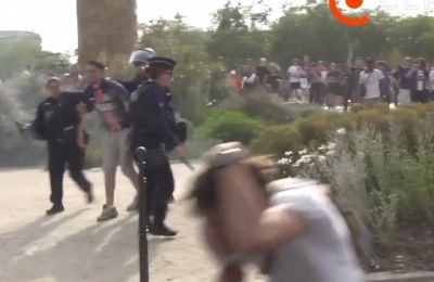 Επεισόδια, συλλήψεις και δακρυγόνα στο Παρίσι