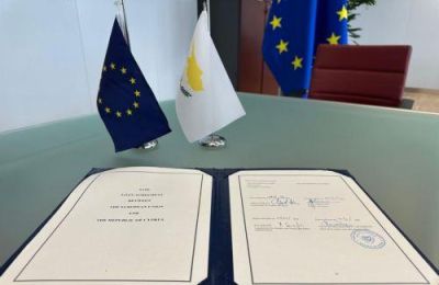 Υπογράφηκε δανειακή συμφωνία €1,18 δισ. για το πρόγραμμα SAFE