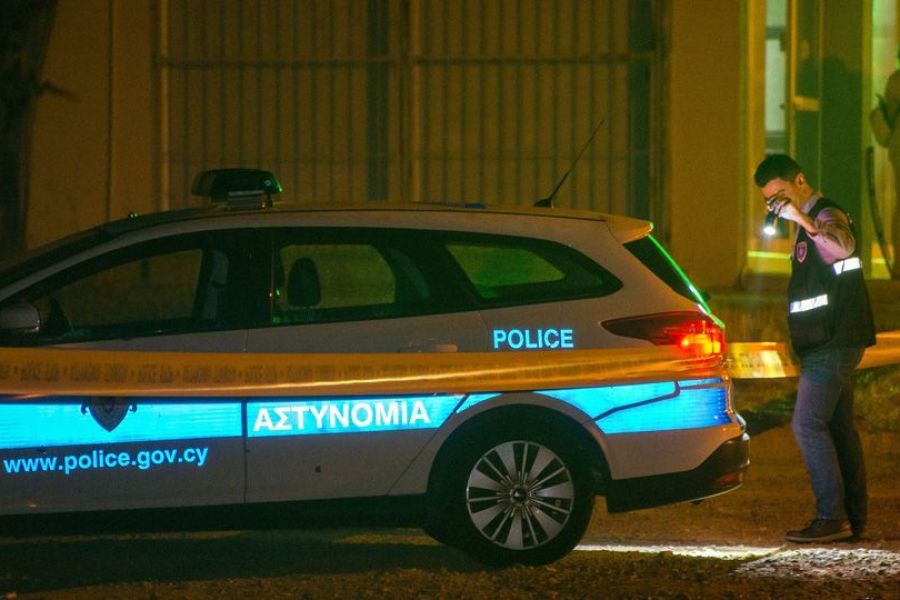 &Sigma;&pi;&alpha;&sigma;&mu;έ&nu;&alpha; &gamma;&upsilon;&alpha;&lambda;&iota;ά &mu;&epsilon;&tau;ά &alpha;&pi;ό &rho;ί&psi;&eta; &pi;&upsilon;&rho;&omicron;&beta;&omicron;&lambda;&iota;&sigma;&mu;ώ&nu; &sigma;&epsilon; &kappa;&tau;ή&rho;&iota;&omicron; &sigma;&tau;&omicron; &Zeta;&alpha;&kappa;ά&kappa;&iota;