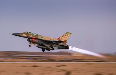 Επίλεκτες δυνάμεις, πράκτορες της Μοσάντ και συστήματα πληροφοριών φέρονται να αναπτύχθηκαν σε γειτονικές χώρες κατά τη διάρκεια του πολέμου με το Ιράν
