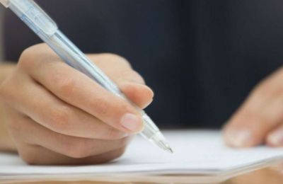 Έναρξη Παγκύπριων Εξετάσεων σήμερα με τα Νέα Ελληνικά