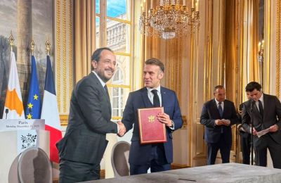 Η Λευκωσία και το Παρίσι υπογράφουν συμφωνία για το καθεστώς στρατιωτικών δυνάμεων, ενισχύοντας τη συνεργασία τους στην Ανατολική Μεσόγειο 