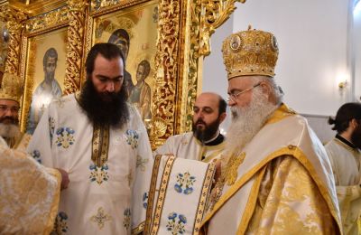 Μήνυμα στήριξης προς τον Τυχικό και σφοδρή επίθεση κατά του αρχιεπισκόπου Γεώργιου, από τον γέροντα Δοσίθεο