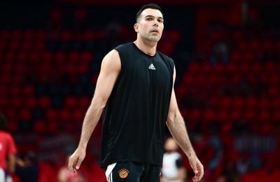 Με 11άδα πάλι ο Ολυμπιακός - Μέσα στη 12άδα του Παναθηναϊκού ο Σλούκας
