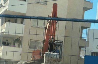 Στη Λάρνακα κατεδαφίζονται δύο ακόμα επικίνδυνες κατοικίες