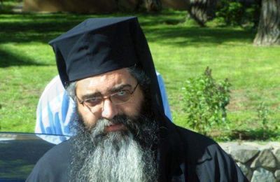Η υπόθεση καταγγέλθηκε στη Δίωξη Ηλεκτρονικού Εγκλήματος, ενώ οι πολίτες καλούνται να μην αναπαράγουν το παραπλανητικό περιεχόμενο.