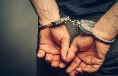 Χειροπέδες σε 36χρονο για έκρηξη σε γραφεία εταιρείας