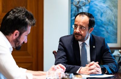 «Θα δοκιμαστούμε όλοι μας στην πράξη. Δεν θα είναι εύκολες οι αποφάσεις, όταν μπαίνεις σε μια κατάσταση διαπραγματεύσεων», λέει ο πρόεδρος Νίκος Χριστοδουλίδης στην «Κ».
