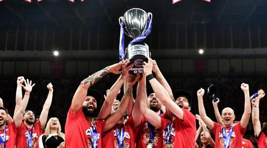 Η επόμενη μέρα μιας μαγικής σεζόν για τον Ολυμπιακό