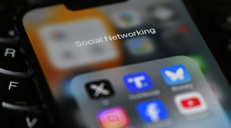 Τα social media και οι πλατφόρμες βίντεο ξεπερνούν τα παραδοσιακά ΜΜΕ