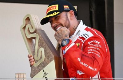  Χάμιλτον:«Ένα τεράστιο ευχαριστώ στη Ferrari,με σήκωνε όποτε έπεφτα»