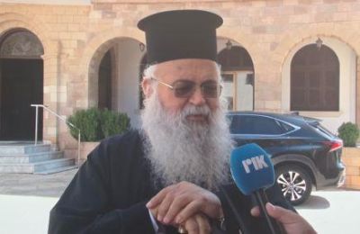 Στην πρώτη ιερατική σύναξη της Πάφου, ο Αρχιεπίσκοπος Κύπρου τοποθετήθηκε για τις εξελίξεις στη Μητρόπολη και απέρριψε σενάρια περί οικονομικών ζητημάτων.