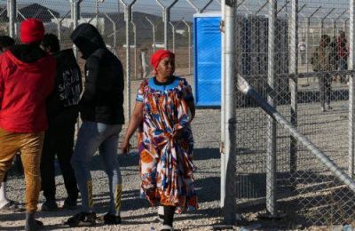 Η Επίτροπος Διοικήσεως καλεί σε ουσιαστικές πολιτικές στήριξης και ένταξης των προσφύγων, υπενθυμίζοντας και την προσφυγική εμπειρία της Κύπρου.