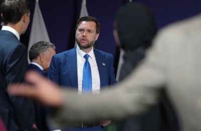 Οι συνομιλίες ΗΠΑ - Ιράν στην Ελβετία ξεκίνησαν με επίκεντρο τον Λίβανο, ενώ το πυρηνικό πρόγραμμα παρέμεινε εκτός του πρώτου γύρου διαπραγματεύσεων.
