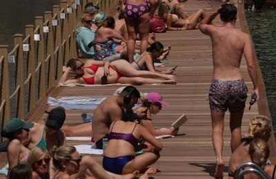 Ακραία ζέστη πλήττει τη Δυτική και Κεντρική Ευρώπη, ενώ η Ελλάδα παραμένει προς το παρόν εκτός καύσωνα.