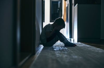 Αντιμέτωπος με θανατική ποινή υπάλληλος σχολείου για κακοποίηση νηπίων