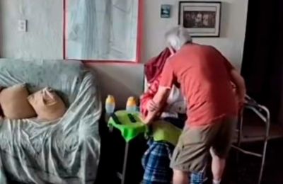 Βενεζουέλα: Ηλικιωμένος γίνεται «ασπίδα» για τη σύζυγό του στο σεισμό