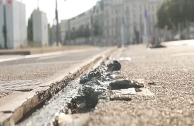 Η ακραία ζέστη πλήττει την Ευρώπη και τα Βαλκάνια.