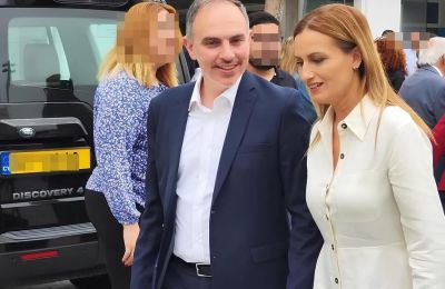 Η γεμάτη νόημα αφιέρωση για τα γενέθλια της κόρης τους– Τα λόγια που ξεχώρισαν