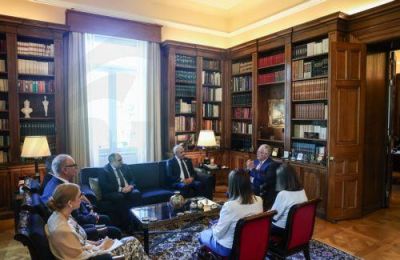 Στο επίκεντρο της συζήτησης ήταν το δικαίωμα επιστροφής των προσφύγων.