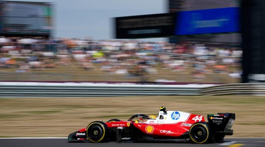 Βασιλική pole position για τον Χάμιλτον!