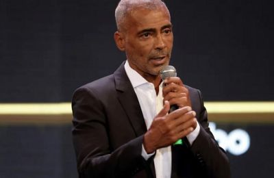 Ρομάριο: «Μικρή ομάδα, αυτή δεν είναι Βραζιλία»