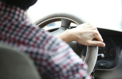 Προειδοποιήσεις ΤΟΜ για κίνδυνο τραυματισμών ή πυρκαγιάς από οχήματα