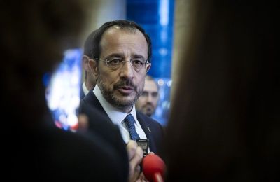 Σε επαφή με επικεφαλής της Ε.Ε. ο Πρόεδρος για Σύνοδο του ΝΑΤΟ