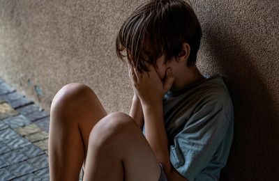 Η εισαγγελική πρόταση ζητά την παραπομπή της σε Μικτό Ορκωτό Δικαστήριο για σοβαρά αδικήματα σε βάρος δύο ανηλίκων.