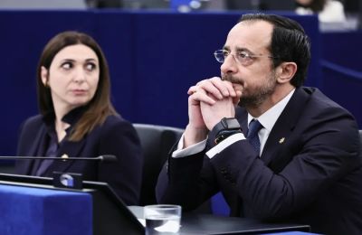 Μετά τον Πρόεδρο Χριστοδουλίδη, πρώων βουλευτής και υπουργός του ΔΗΣΥ διαφώνησαν με την καταψήφιση της πρότασης για τη θητεια της Μαριλένας Ραουνά
